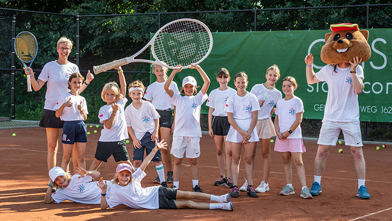 Banner voor SOS Kinderdorpen in Vlaanderen